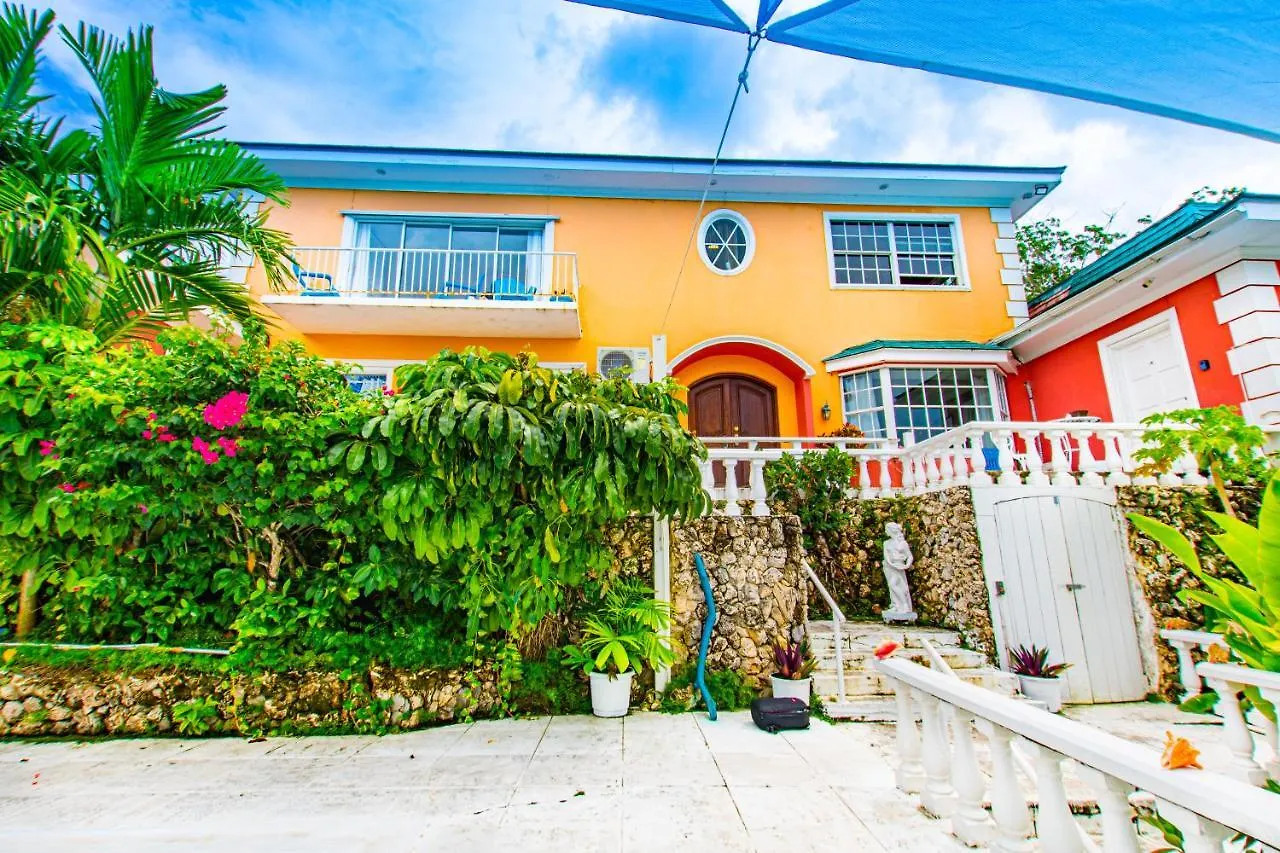 Palms Cottage At Viking Hill Nassau Apartment