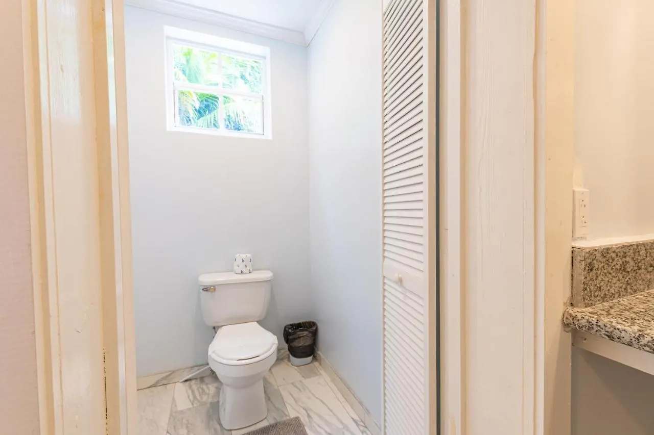 Palms Cottage At Viking Hill Nassau Bahamas